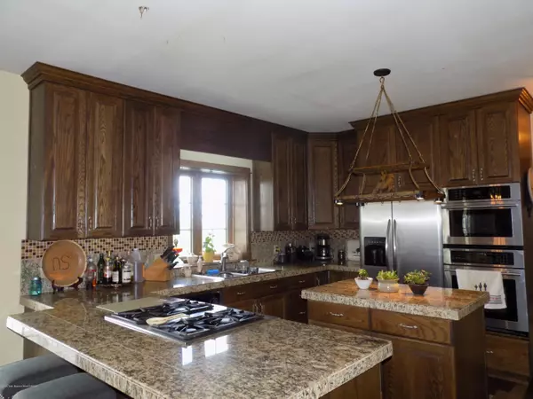 Cora, WY 82925,5 HAMMOCK