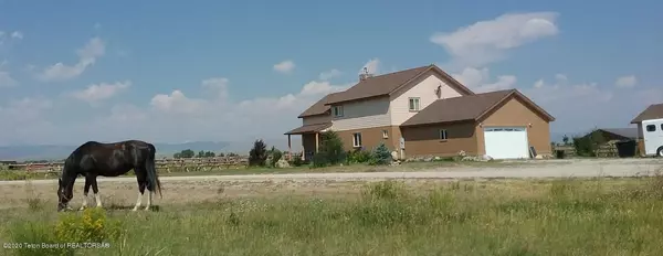 34 SPORTSMAN`S Loop, Pinedale, WY 82941