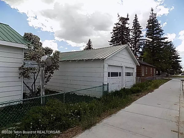 Pinedale, WY 82941,124 E MAGNOLIA Street