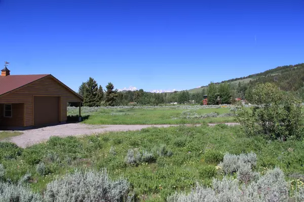 27655 N BUFFALO FORK Road, Moran, WY 83013