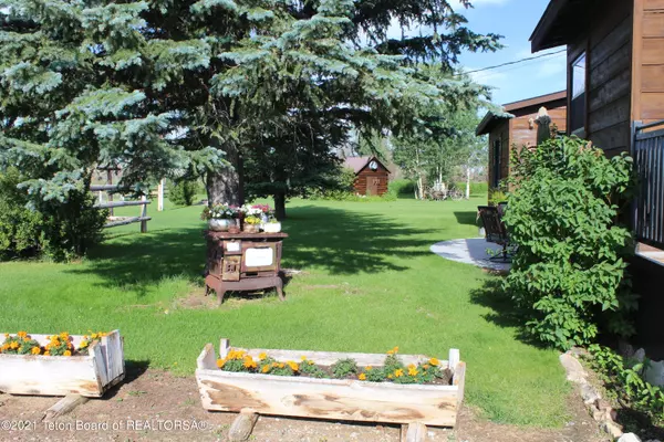 Pinedale, WY 82941,128 SOUTH BENCH