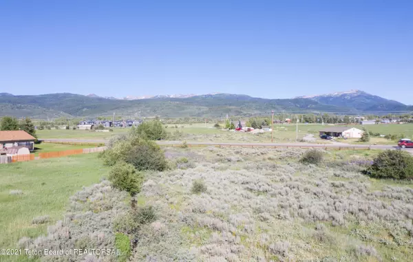 8483 BLUE BIRD Way, Victor, ID 83455