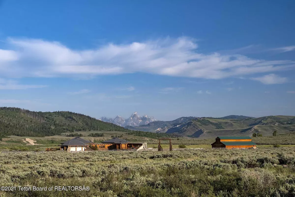 Kelly, WY 83011,24700 E COTTONWOOD CREEK Road