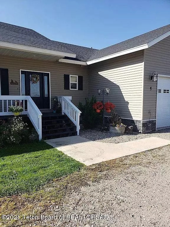 Grover, WY 83122,5 W STRAIGHT & NARROW Drive