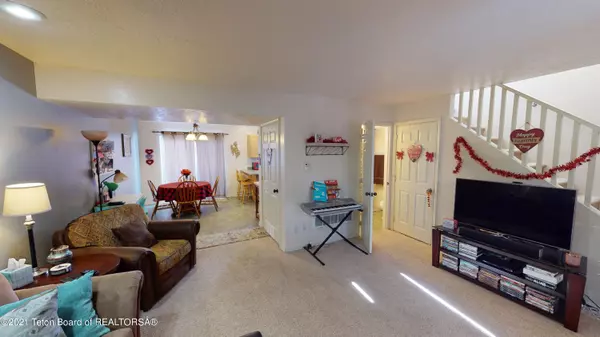 Pinedale, WY 82941,220 S LINCOLN Avenue