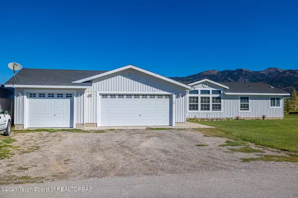 96 ABE Street, Bedford, WY 83112