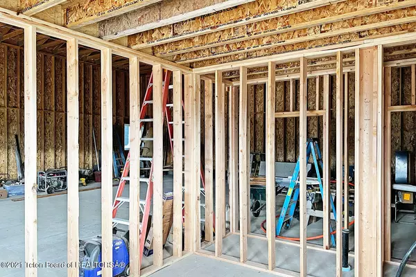 Etna, WY 83118,280 CMR DRIVE