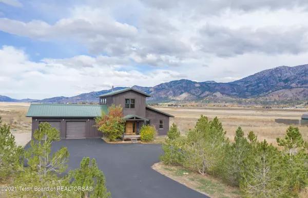 339 SNAKE RIVER DRIVE, Alpine, WY 83128