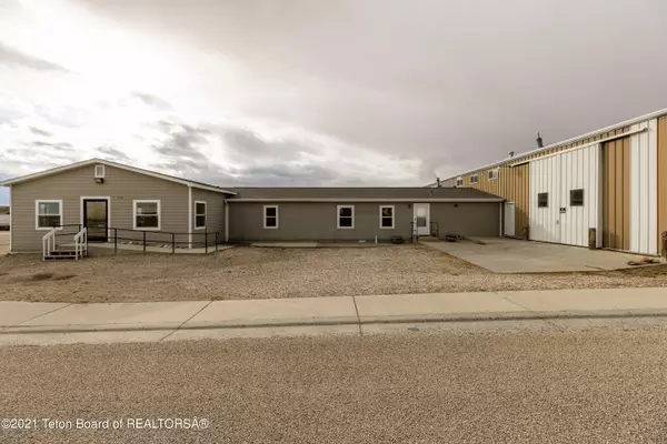 400 S LUCAS Street, Buffalo, WY 99999