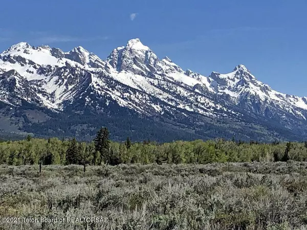 Jackson, WY 83001,305 E TRAP CLUB Road