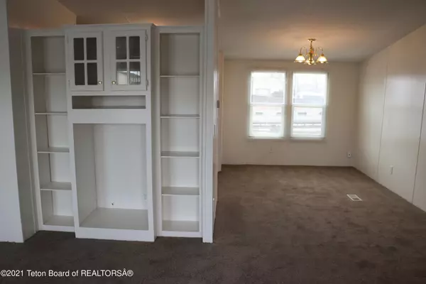 Labarge, WY 83123,507 MAPLE Street