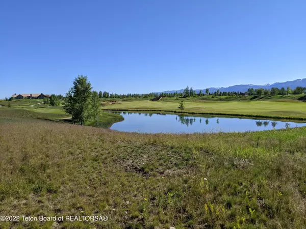 806 TANAGER Court, Driggs, ID 83422