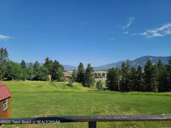 684 OVERLOOK Circle, Alpine, WY 83128