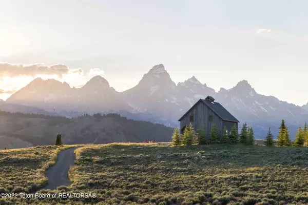 6100 HIGHLANDS DRIVE LOOP, Kelly, WY 83011