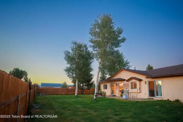 220 COUNTRY CLUB Lane, Pinedale, WY 82941