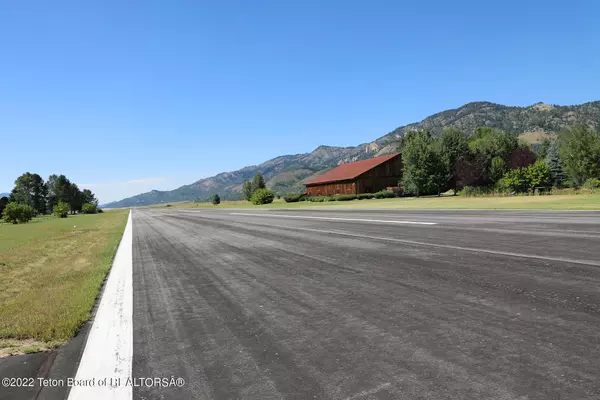 Alpine, WY 83128,542 AIRPORT DR