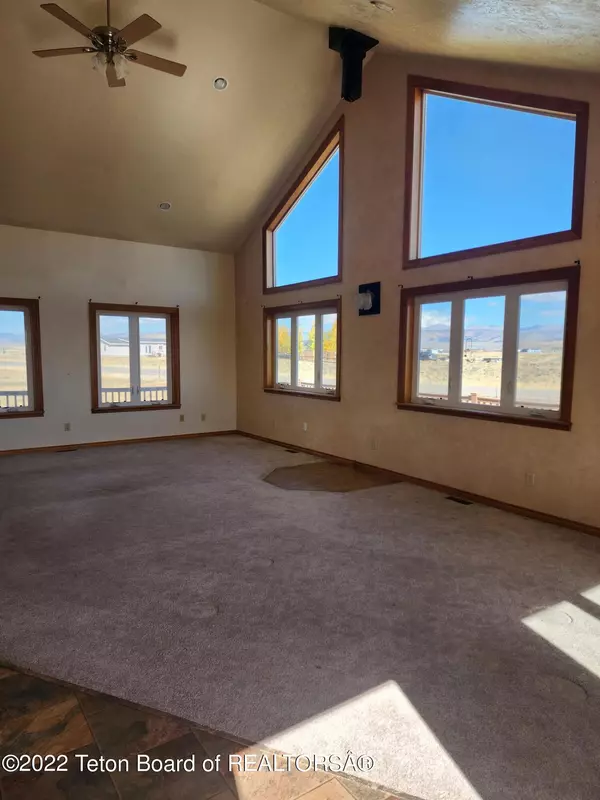 Boulder, WY 82923,99 IROQUOIS Trail