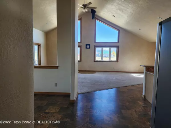 Boulder, WY 82923,99 IROQUOIS Trail