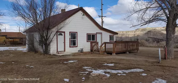 220 E 3RD Avenue, Labarge, WY 83123