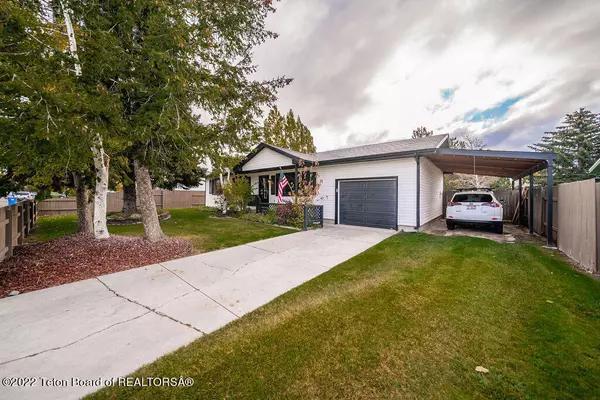 Idaho Falls, ID 83402,630 N FARNSWORTH Drive