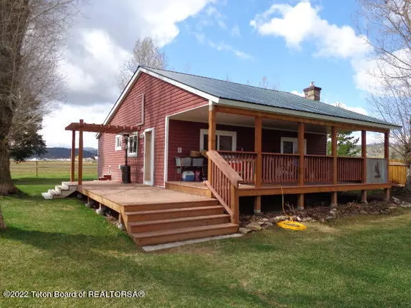 143 COUNTY ROAD 184, Freedom, WY 83110