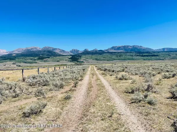 163 GALLEY Lane, Cora, WY 82925