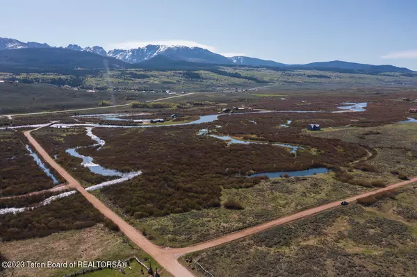 Cora, WY 82925,18 WHITE POINT Road