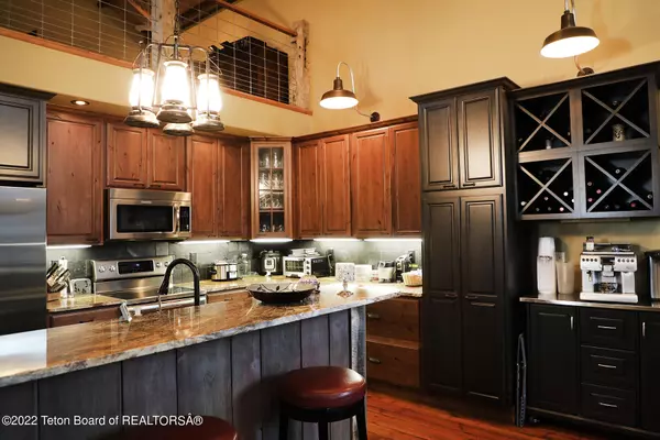 Alpine, WY 83128,592 AIRPORT Drive #4