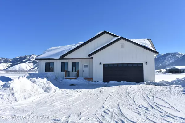 26 LITTLE GREY'S LOOP, Etna, WY 83118