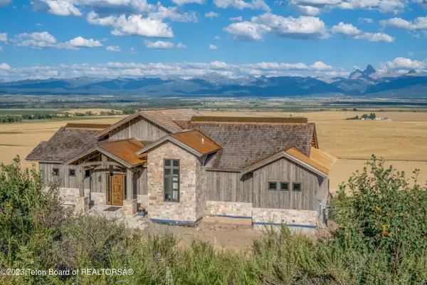 2402 GRANDVIEW Drive, Tetonia, ID 83452