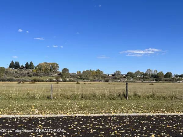 Pinedale, WY 82941,444 BRIDGER Avenue