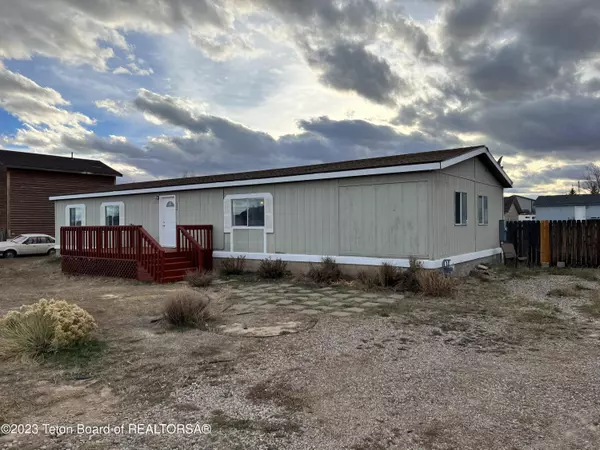 Labarge, WY 83123,424 MAPLE Street