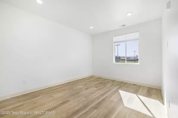 Driggs, ID 83422,201 E ROSS AVE Avenue #D102