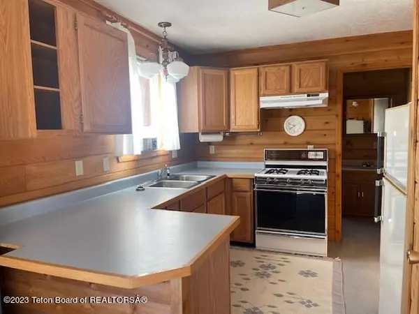 Cora, WY 82925,22 MASON Drive