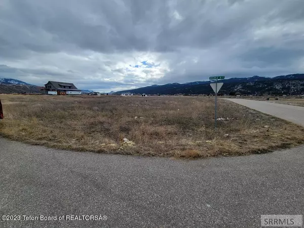 70 E DOUBLE R Drive, Irwin, ID 83428