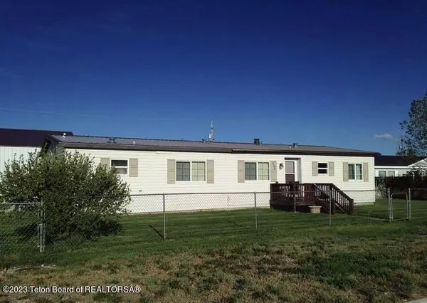 520 COUNTY Road, Marbleton, WY 83113