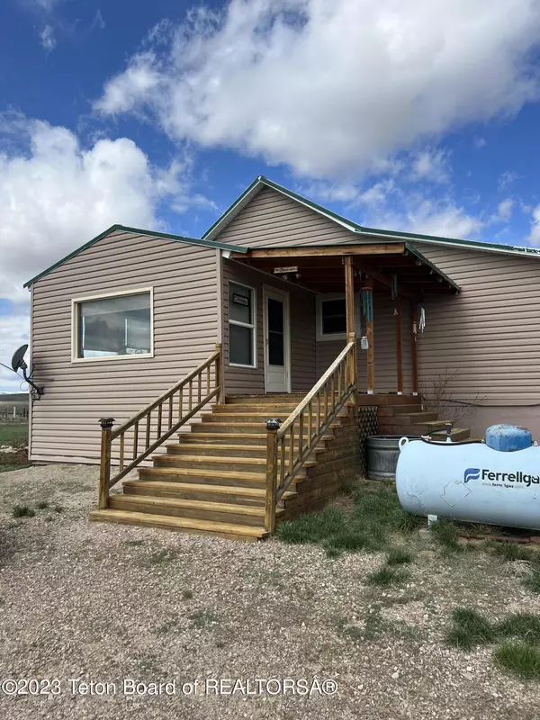 64 MUDDY CREEK Road, Big Piney, WY 83113