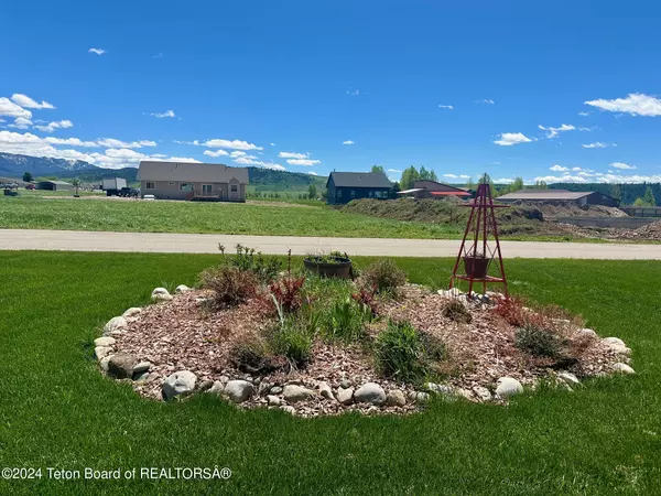 Bedford, WY 83112,62 ABE LN