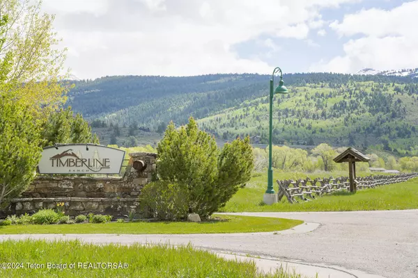 9417 TIMBERLINE Loop, Victor, ID 83455