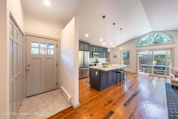 Jackson, WY 83001,2033 DANDELION Court