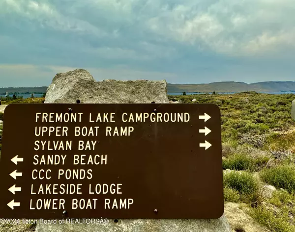 14 EAGLE Loop, Pinedale, WY 82941