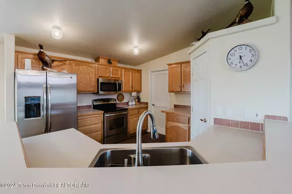 Marbleton, WY 83113,622 COUNTY RD