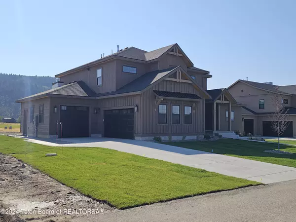 586 ROYAL ELK Circle, Victor, ID 83455