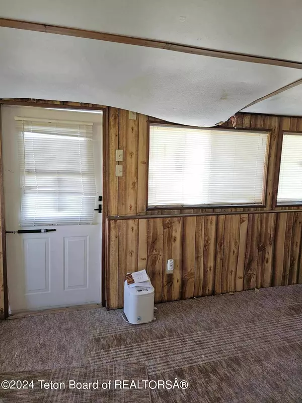 Daniel, WY 83115,55 LONE WOLF Road