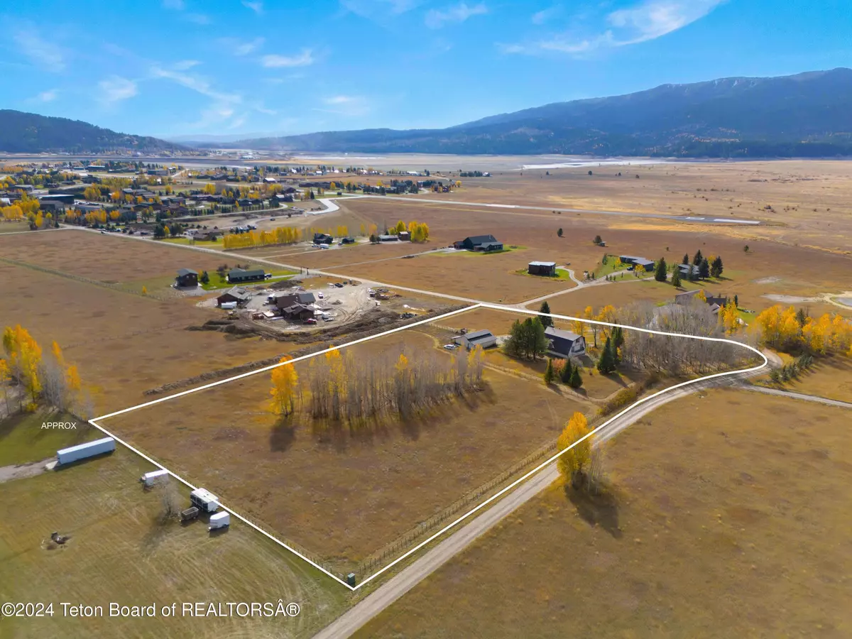 Alpine, WY 83128,235 PALISADES Drive
