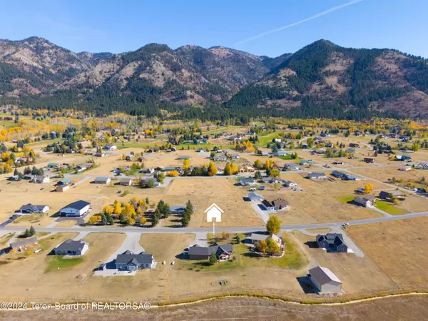 320 CEDAR CREEK Drive, Star Valley Ranch, WY 83127