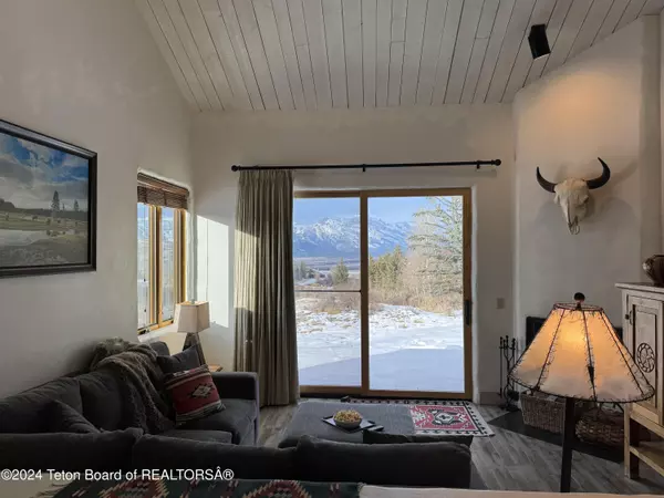 Jackson, WY 83001,1696 N EAST BUTTE #3164-65