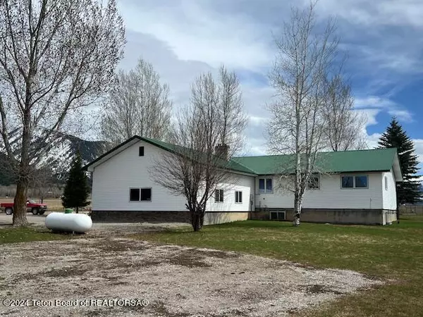 Thayne, WY 83127,1244 COUNTY ROAD 120