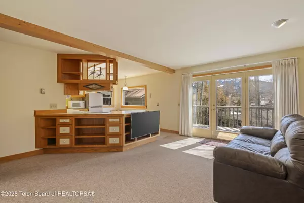 Jackson, WY 83001,1620 E JW Drive