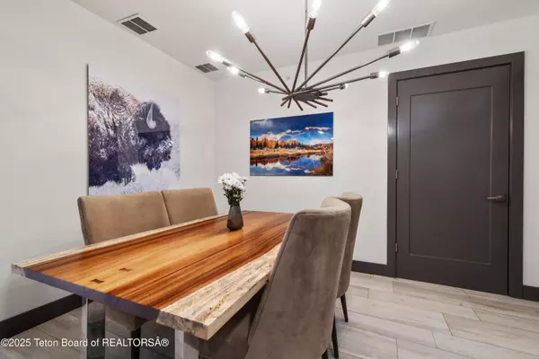 Jackson, WY 83011,150 W SIMPSON Avenue #405